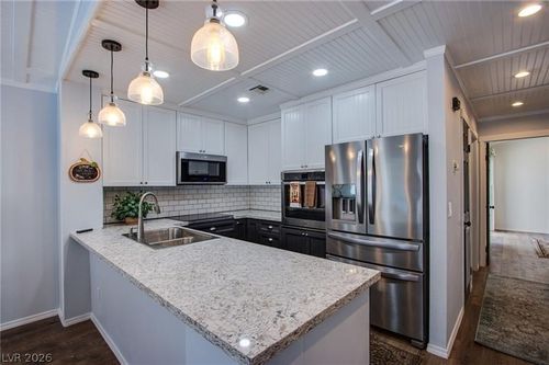 5515-5515 Orchard Ln, Las Vegas, NV, 89110-4964 | Card Image