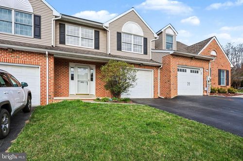 476 Hillside Dr, MOUNTVILLE, PA, 17554-1063 | Card Image