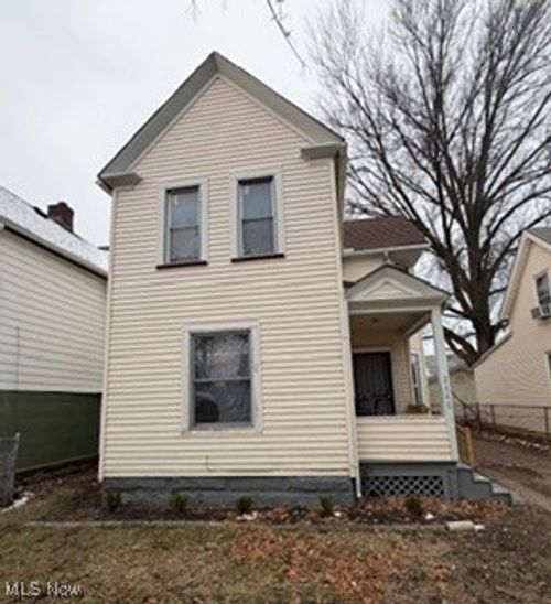 2048 95th St, Cleveland, OH, 44102-3761 | Card Image