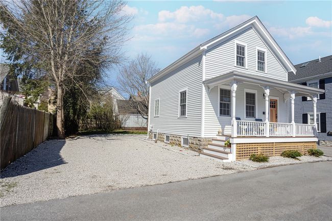 4 Gladding Ct, Home with 3 bedrooms, 1 bathrooms and 3 parking in Newport RI | Image 47