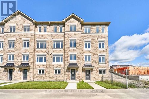 71 Addyman Crescent, Clarington (Newcastle), ON, L1B0X4 | Card Image