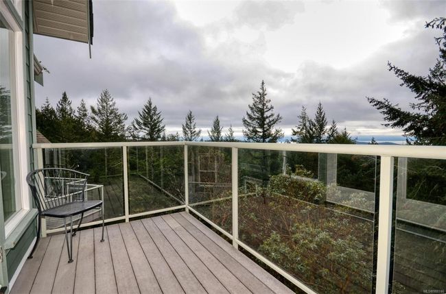 Deck off primary bedroom | Image 17
