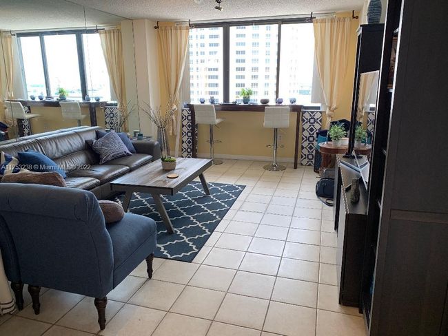 APT-1420 - 540 Brickell Key Dr, Condo with 1 bedrooms, 2 bathrooms and null parking in Miami FL | Image 5