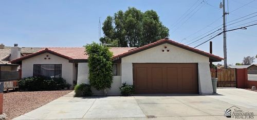 2105 E San Marcos Dr, Yuma, AZ, 85365-3220 | Card Image