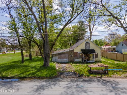 42 Ferry Blvd, South Glens Falls, NY, 12803-4950 | Card Image