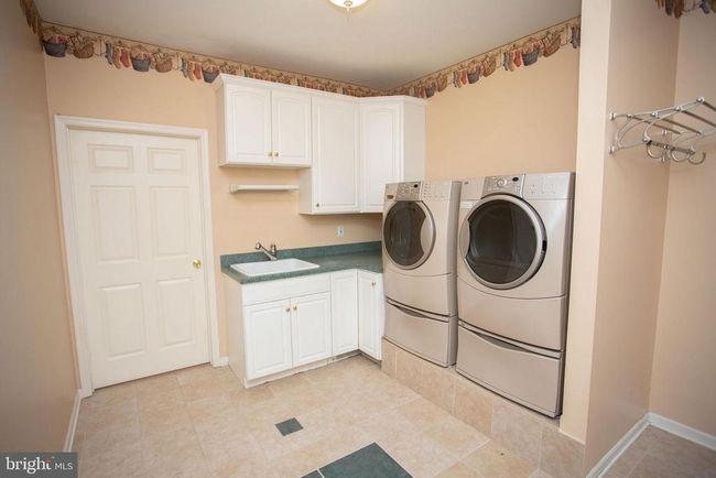 5 Hidden Hollow Dr, House other with 4 bedrooms, 6 bathrooms and null parking in Hamilton NJ | Image 18