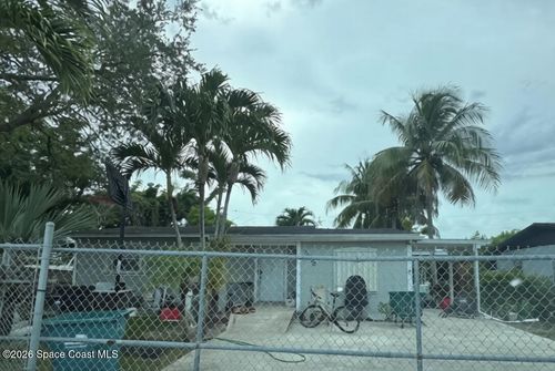 14200 Madison St, Miami, FL, 33176-6328 | Card Image