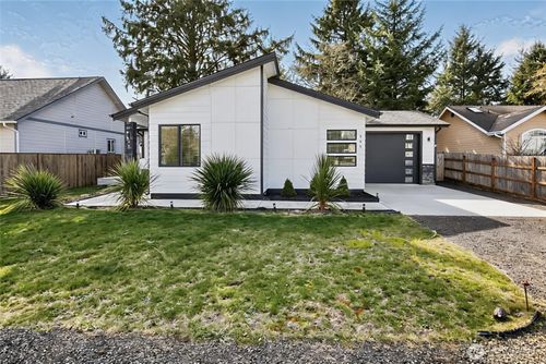 793 Island Cir Se, Ocean Shores, WA, 98569-9464 | Card Image