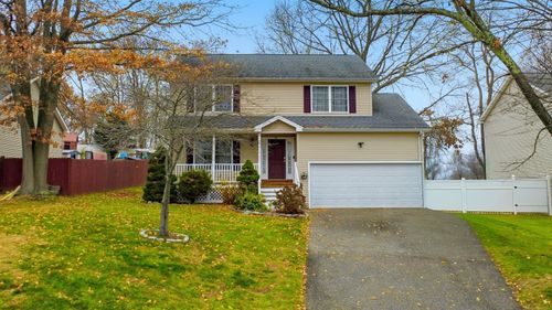 72 Broadmere Rd, Stratford, CT, 06614-2505 | Card Image