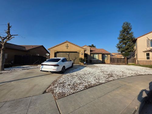 5820 W Ashcroft Ave, Fresno, CA, 93722-0468 | Card Image