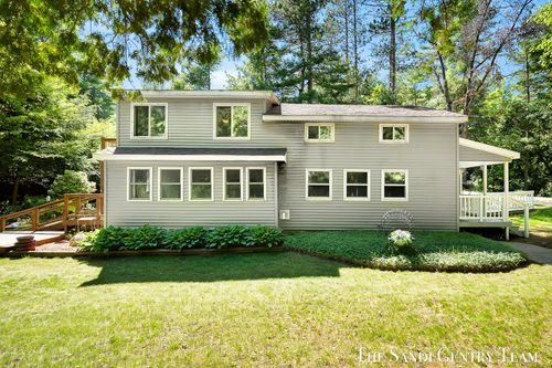 1360 E Bigelow Creek Trl, Newaygo, MI, 49337-8062 | Card Image