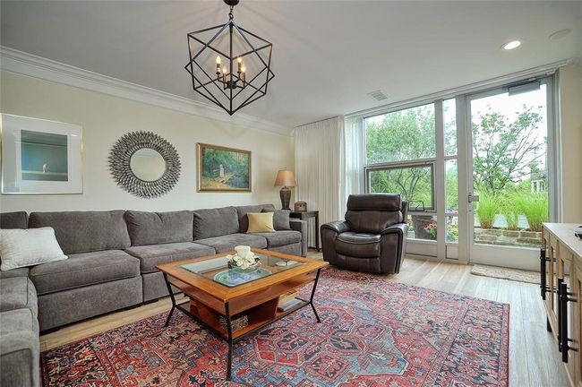 APT-311 - 5100 5 Th Ave, Condo with 2 bedrooms, 2 bathrooms and 1 parking in Shadyside PA | Image 8