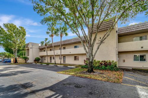 203-2900 Fiore Way, Delray Beach, FL, 33445-8744 | Card Image