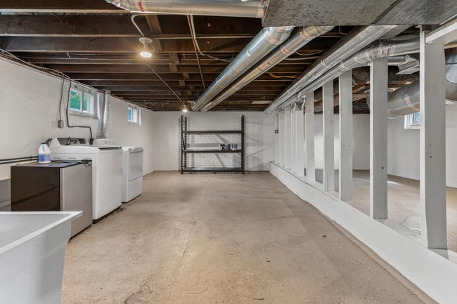 808 W Green St, House other with 5 bedrooms, 2 bathrooms and 2 parking in Champaign IL | Image 43