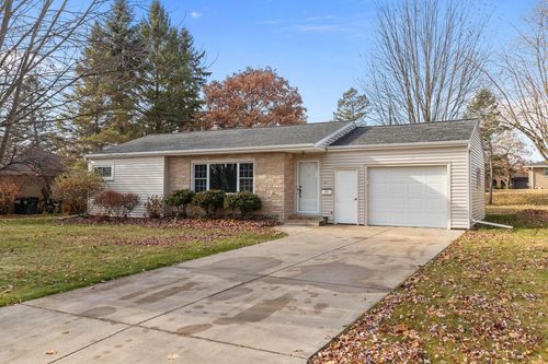 815 Sunset Avenue, Algoma, WI, 54201 | Card Image