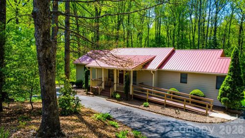 308 Brentwood Cir, Morganton, NC, 28655-8468 | Card Image