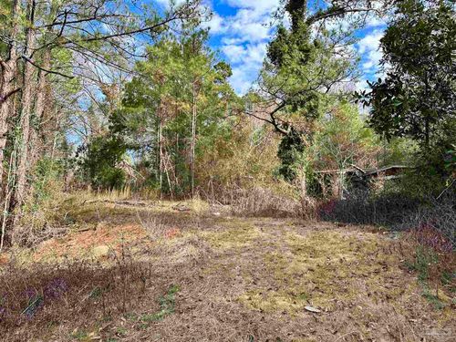 450 N Century Blvd, Mcdavid, FL, 32568 | Card Image