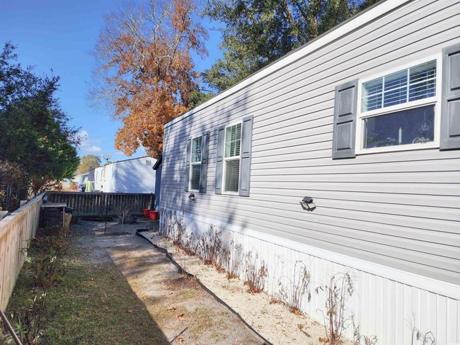 View of side of home | Image 4