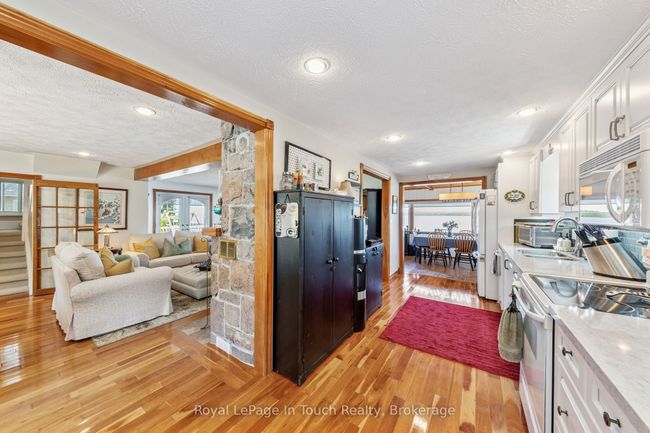 1443 Champlain Rd, House other with 5 bedrooms, 3 bathrooms and 6 parking in Tiny ON | Image 25