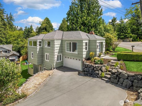 8715 Bowdoin Way, Edmonds, WA, 98026-7328 | Card Image