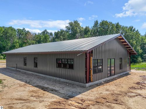 273 N Three Mile Road, Traverse City, MI, 49696 | Card Image