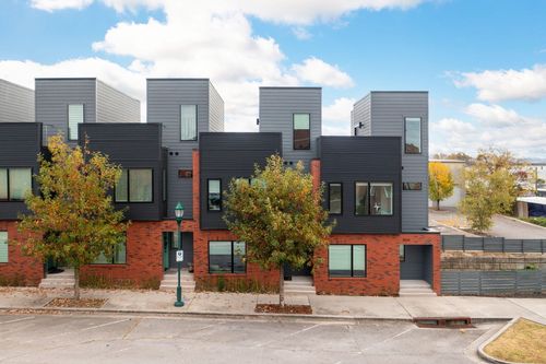 8-1588 Wilhoit St, Chattanooga, TN, 37408-1920 | Card Image