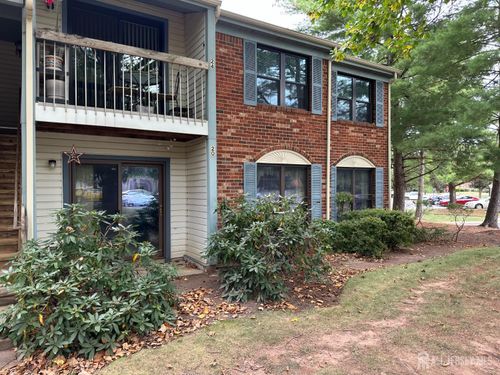 20 Crabapple Ln, Franklin Park, NJ, 08823-1407 | Card Image