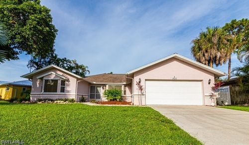 1620 Forest Lakes Blvd, NAPLES, FL, 34105-2280 | Card Image