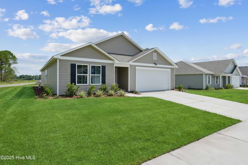 1018 Brookridge Dr, Fayetteville, NC, 28314 | Card Image