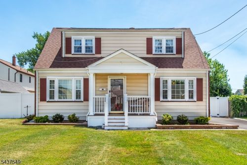 146 Giles Ave, Middlesex, NJ, 08846-1901 | Card Image