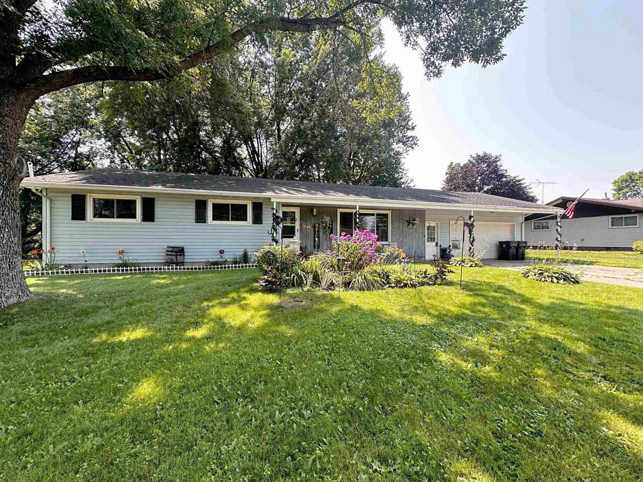 Clark St, Spencer, WI 54479