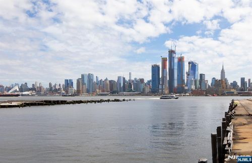1500 Washington St, Hoboken, NJ, 07030-6733 | Card Image