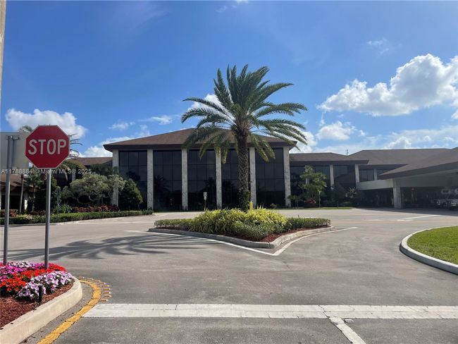 APT-404K - 1001 Sw 141 St Ave, Condo with 2 bedrooms, 2 bathrooms and null parking in Pembroke Pines FL | Image 13