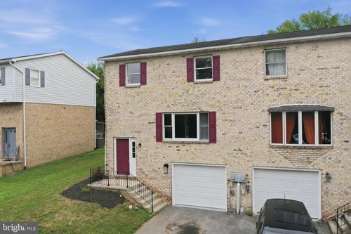 1464 Hollywell Ave, Chambersburg, PA, 17201-7503 | Card Image
