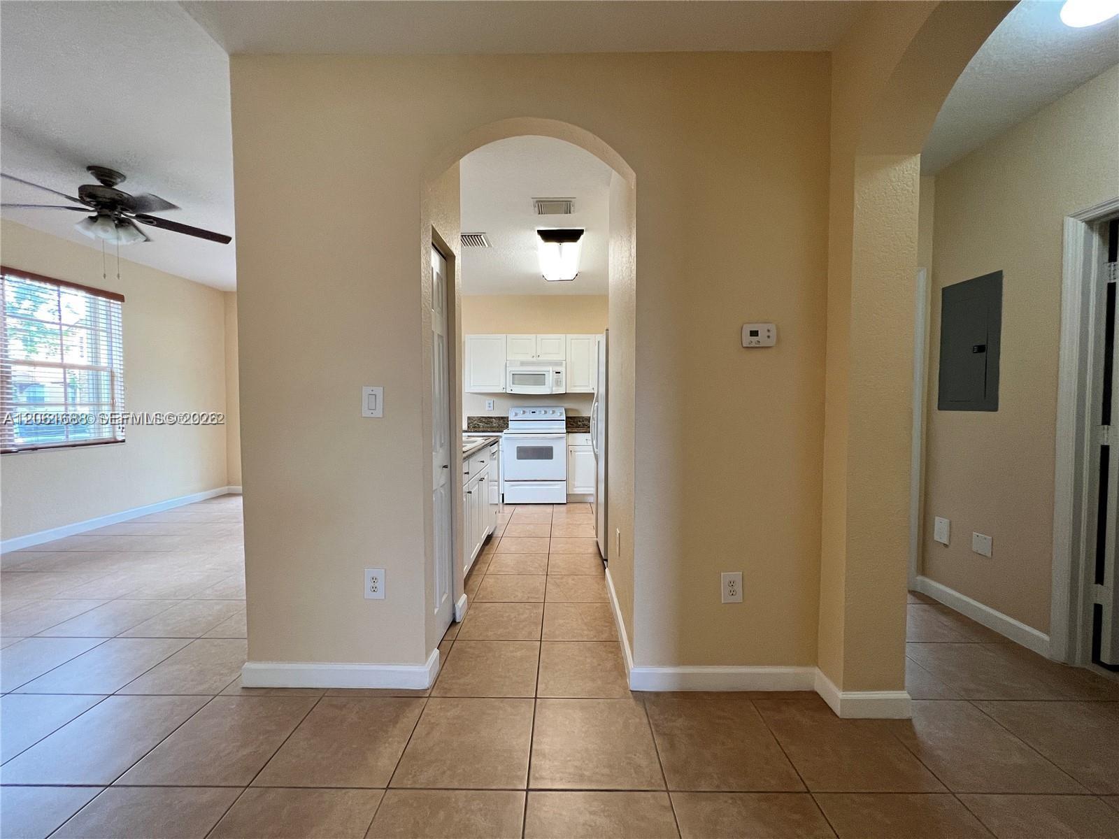 Residential Lease in Cutler Bay 2