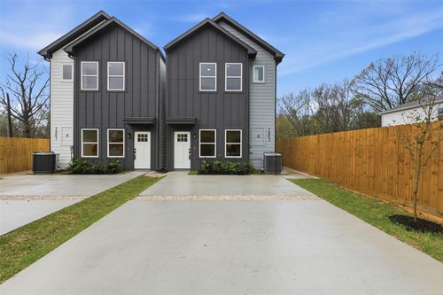 7843 Sunnyhill St, Houston, TX, 77088-7029 | Card Image