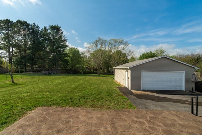 HUGE garage with electricity | Image 29
