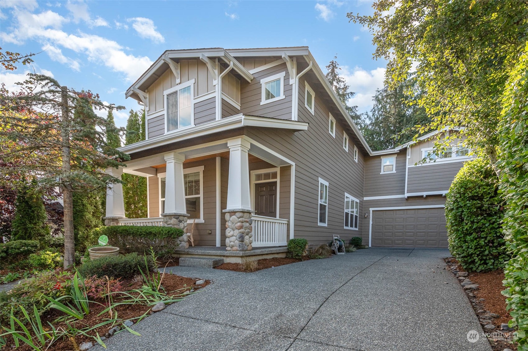 240th Ave, Sammamish, WA 98075