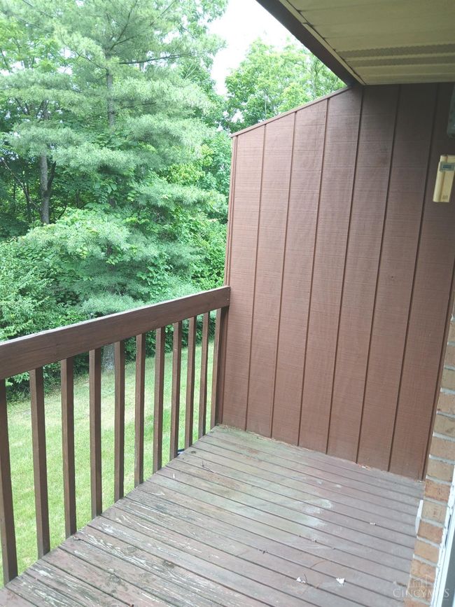 5292 Eaglesnest Dr, Condo with 2 bedrooms, 2 bathrooms and null parking in Cincinnati OH | Image 16