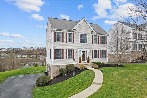 1335 Maplewood Cir, Washington, PA, 15301-2136 | Card Image