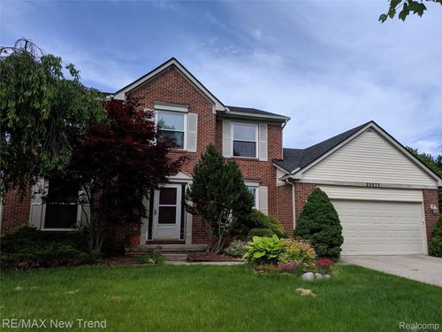 25871 Trestle, Novi, MI, 48375-1675 | Card Image