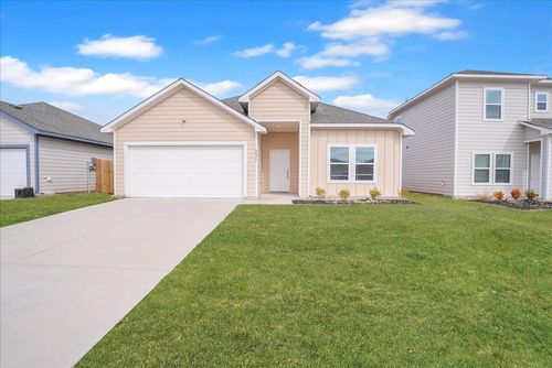 4806 Delano St, Greenville, TX, 75401-7043 | Card Image