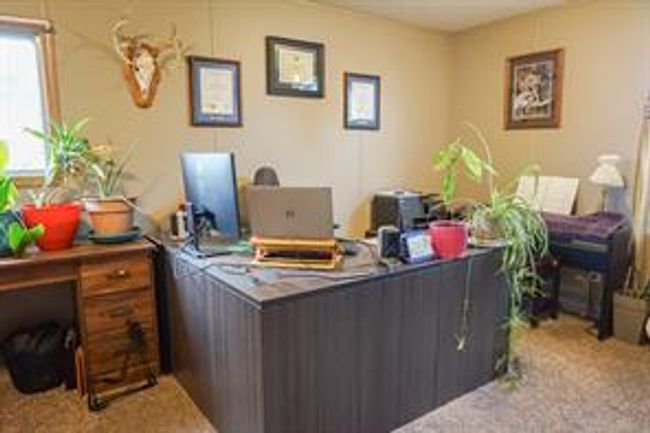 28 - 5800 46 St, Home with 2 bedrooms, 1 bathrooms and 2 parking in Olds AB | Image 17
