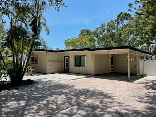 2559 E Paulstan Ct, Sarasota, FL, 34237-7266 | Card Image