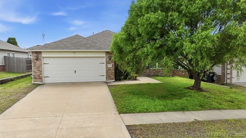 5756 148th St, Bixby, OK, 74008-4252 | Card Image
