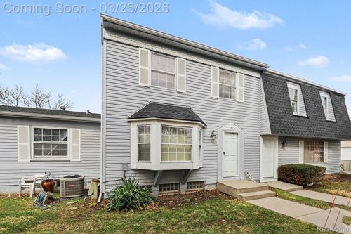 216 Lake Village Dr, Walled Lake, MI, 48390-3637 | Card Image