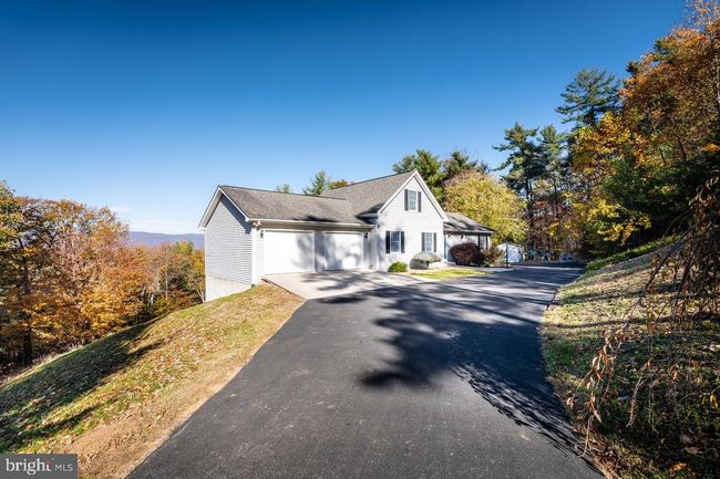 415 Knob Rd, House other with 4 bedrooms, 3 bathrooms and null parking in ELKTON VA | Image 4