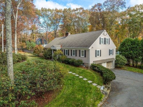 199 Country Dr, Weston, MA, 02493-1137 | Card Image