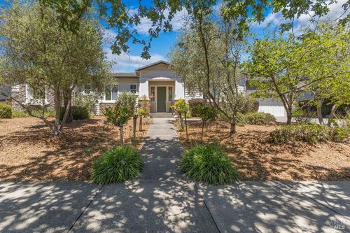1593 Reiman Ln, Windsor, CA, 95492-9676 | Card Image