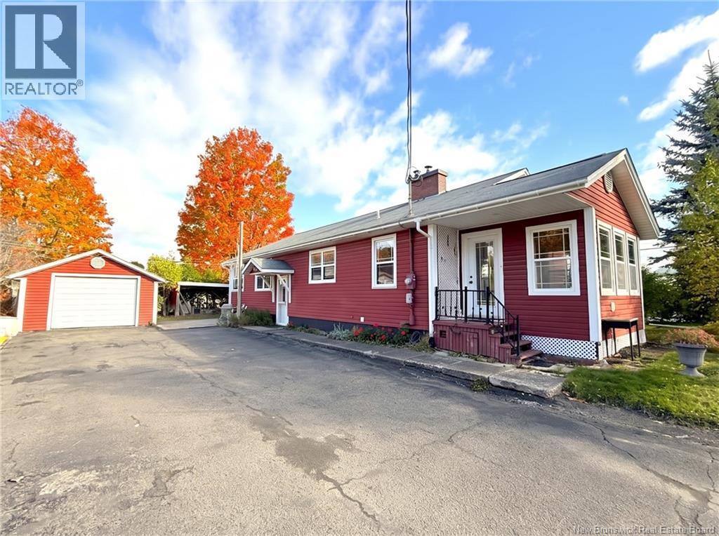 841 Main St, For Sale in Woodstock - eXp Realty